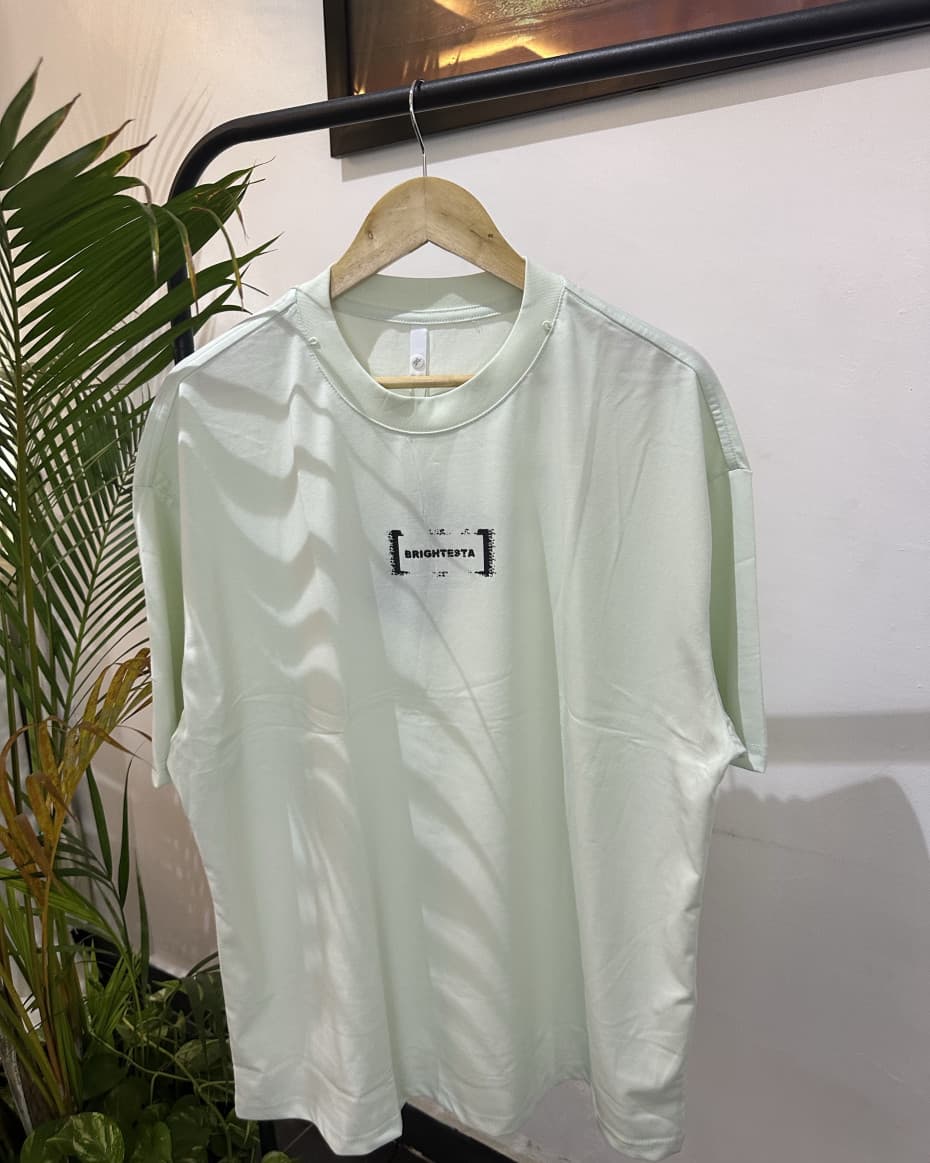 Standard T-shirt