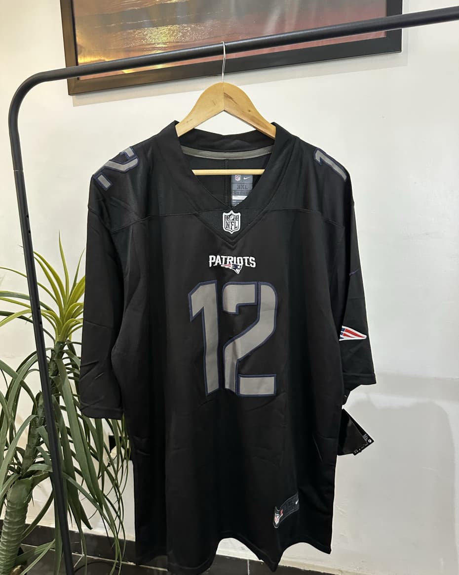 Brady 12